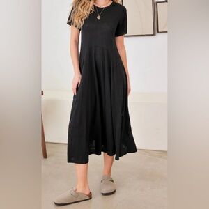 Short Sleeve Black Open Back Midi Dress